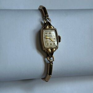 Elgin De Luxe 10k gold filled tank bracelet watch one size 6 inches stretches‎